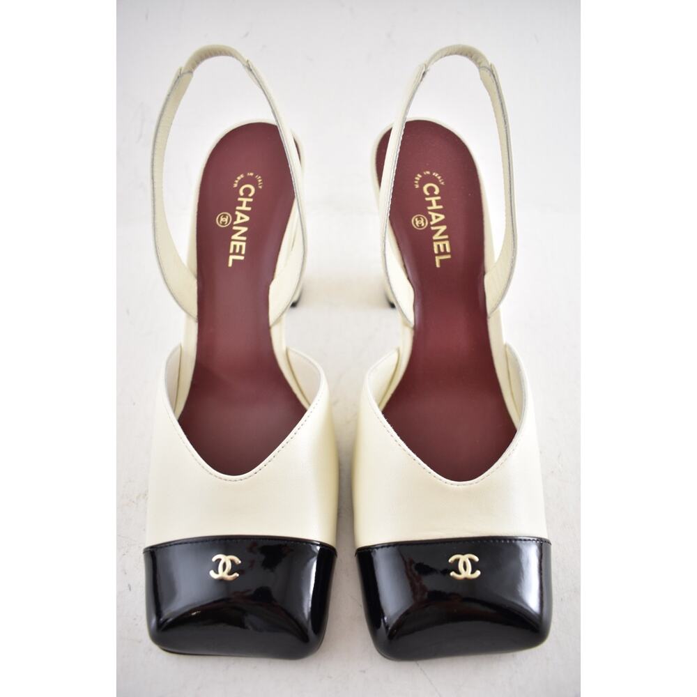 Chanel 26S Blazy Ivory Black Square Toe Sling CC Slingback Block Heel Pump 40 - Picture 13 of 16